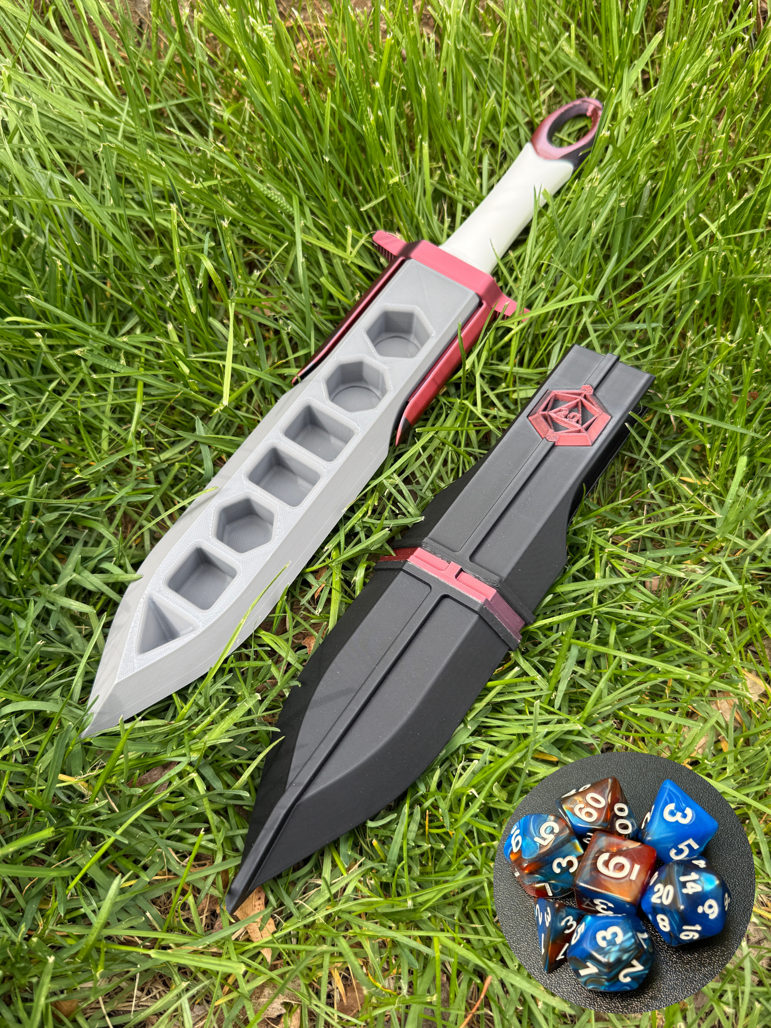 Deep Crimson, Locking Dice Holder (Red)
